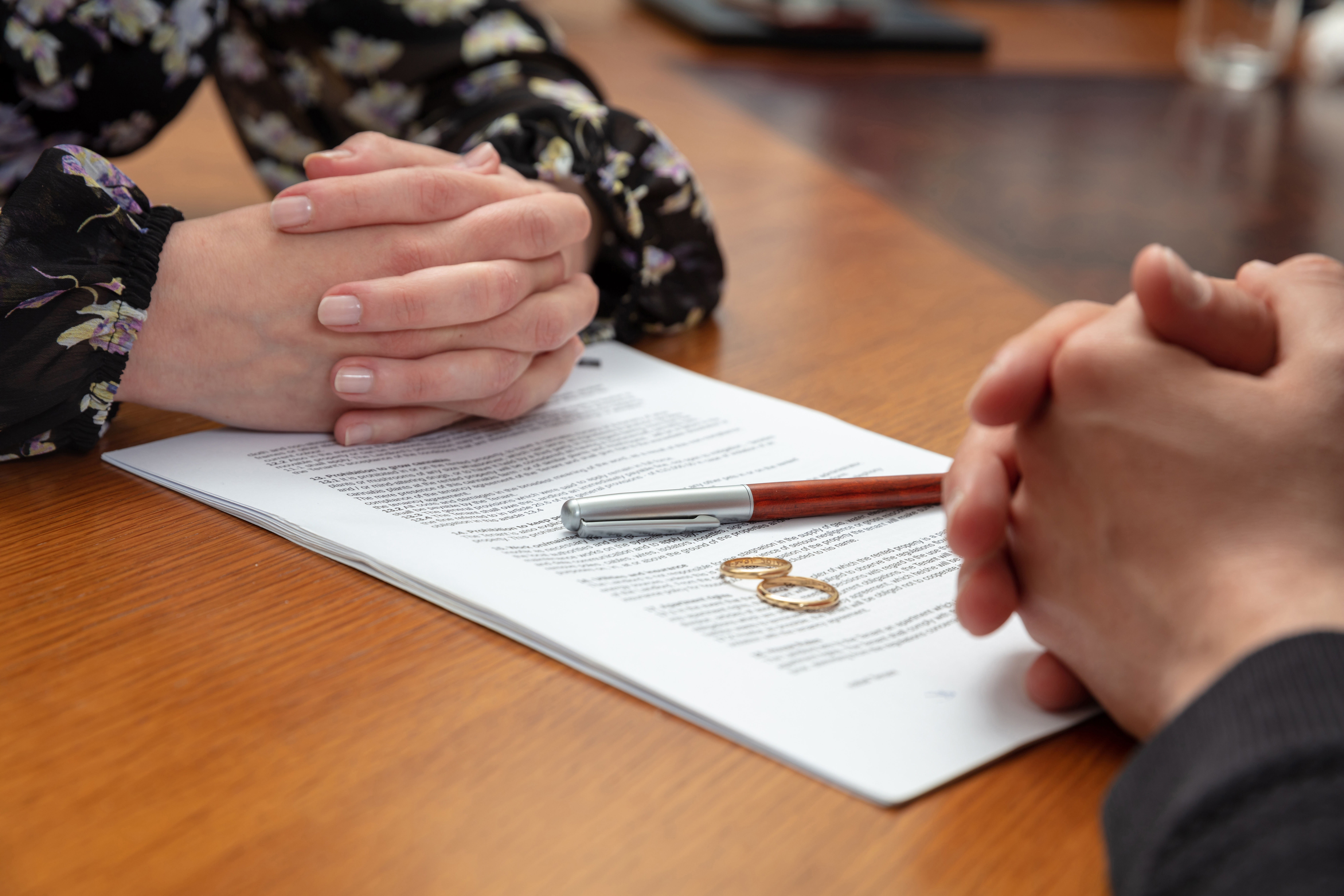 Avocat en droit, dissolution et rupture du contrat de mariage, avocat divorce douai